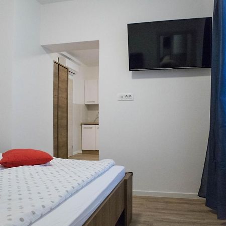Jantar Apartmaji Novo Mesto Exterior foto