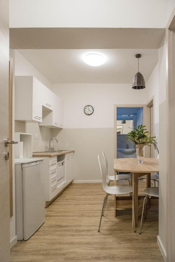 Jantar Apartmaji Novo Mesto Exterior foto
